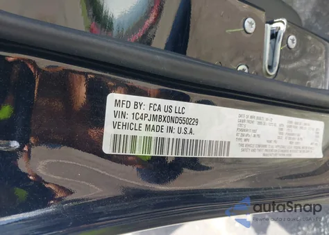 2022 Jeep Cherokee Trailhawk 4X4 z USA, uszkodzony, nr VIN 1C4PJMBX0ND550229